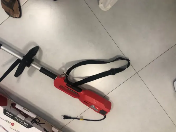 Roçadeira Elétrica 1250W 1,7cv