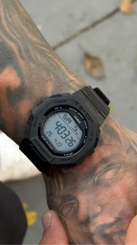 Relógio prova d?água disponível