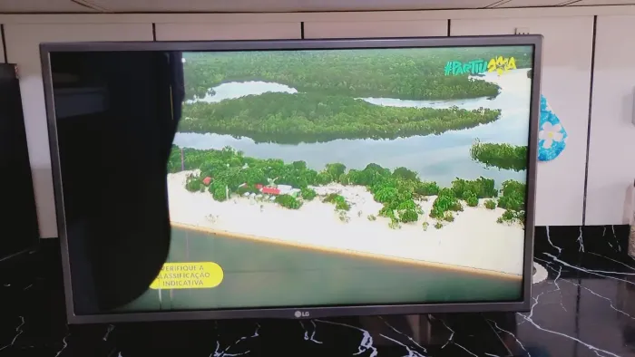 TV smart 32 tela trincada