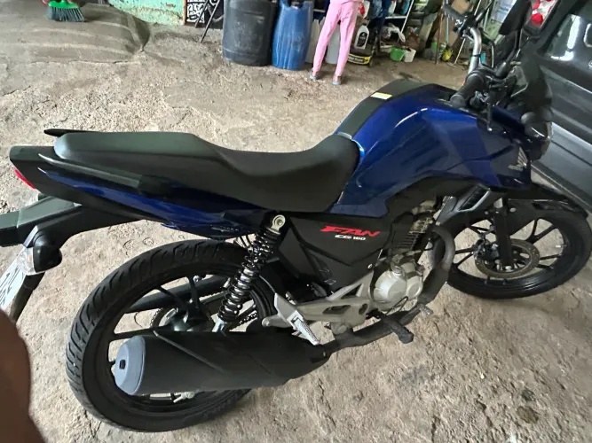 Moto 160