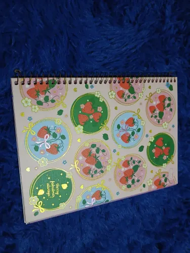 Caderno Morangos