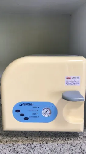 Autoclave Cristofoli e incubadora teste biológico