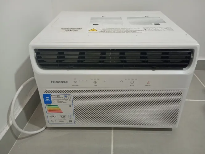 Ar-Condicionado Janela Hisense, VOLTAGEM 127, 8.500 BTUs - Wi-Fi + Econômico (Gás R-32)