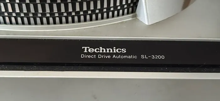 Technics SL-3200