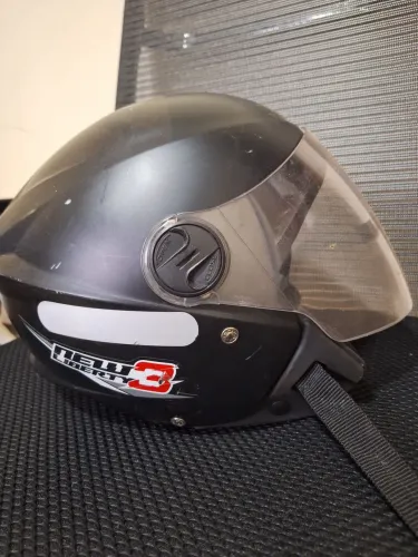 1 Capacete SAN Marino 1 Capacete Pro tork NewLiberty 3