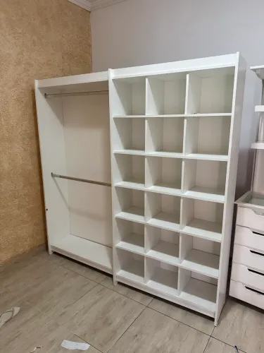 Closet Modular Branco com Espelho camarim e Armários