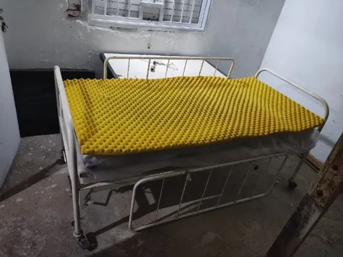 Cama hospitalar 