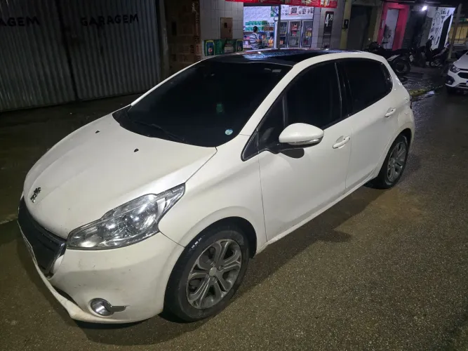 Peugeot 208 Griffe 1.6 Flex 16V 5P Aut. 2015