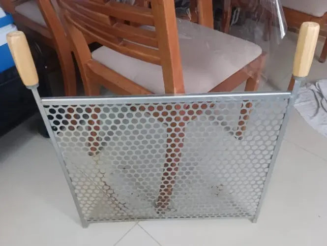 Grelha para churrasqueira 60x50cm Massuia - usada uma vez