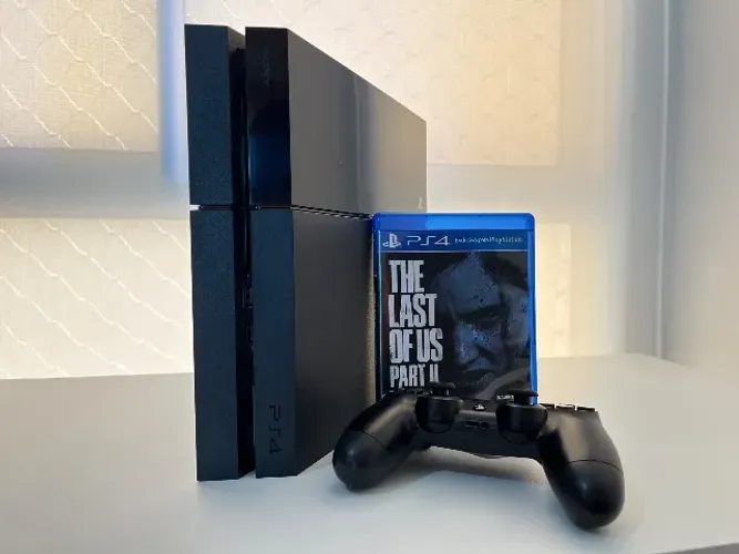 PS4 Fat 500GB + Controle Original + The Last of Us 2 Físico + Jogos Digitais