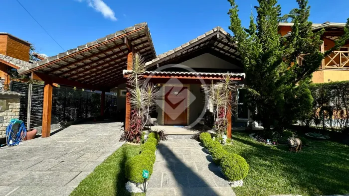 Casa com 3 quartos e 200m² à venda por R$ 1.090.000 - Cascata do Imbuí - Teresópolis/RJ co