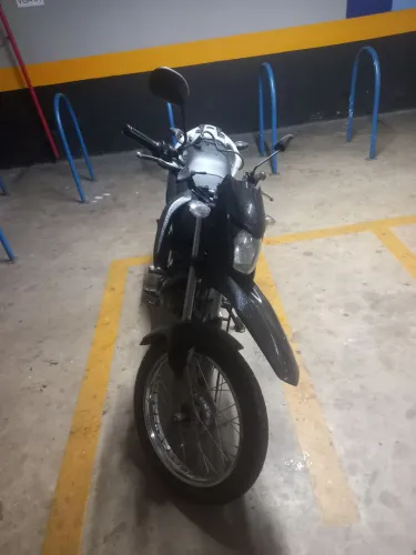 VENDO UMA BROS 2014 125 CC CARBURADA EM PERFEITO ESTADO MOTO MUITO BOA