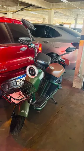   Vendo scooter elétrica 1000w.