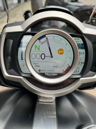 Triumph Rocket 3 GT 2.500cc