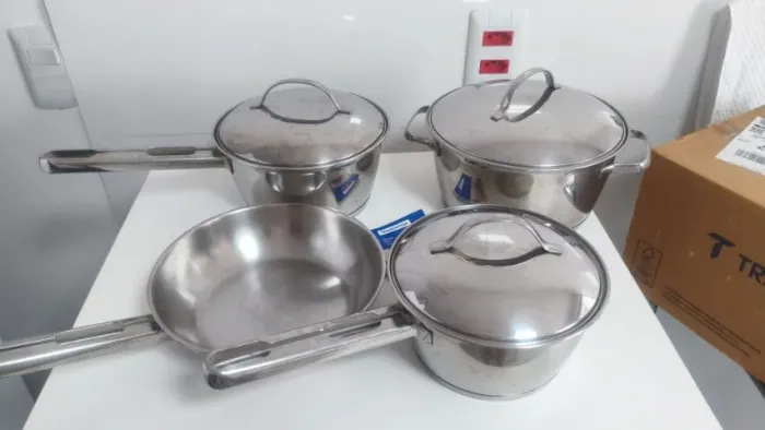 Jogo de Panelas Tramontina Allegra Inox com Tampas - 4 peças