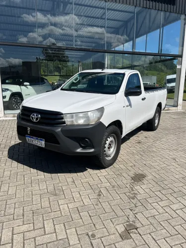 Toyota Hilux CS 4X4 2.8 TDI Diesel Mec. 2022