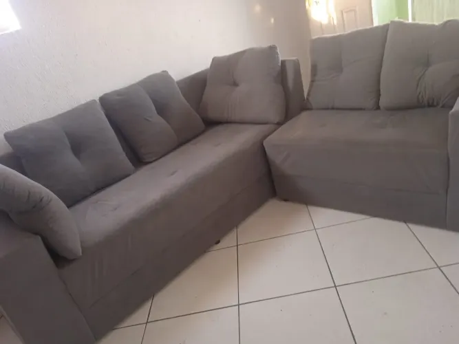 Sofá de Canto Cinza Bem Conservado