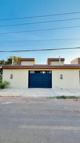 Casa com 3 quartos sendo uma suíte - Várzea Grande - Centro