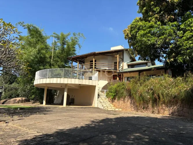 Chacara Vale das Laranjeiras Indaiatuba SP 7800m² com piscina e pomar