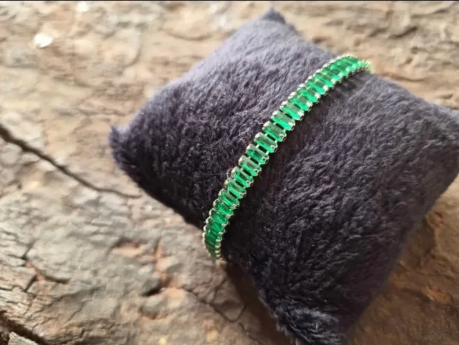 Vendo pulseira e anel semi joias lindas novas oportunidade