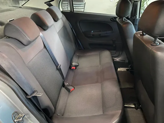 Volkswagen Voyage 2023
