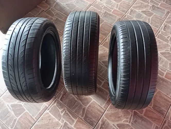 Pneus hrv 215/55 R17