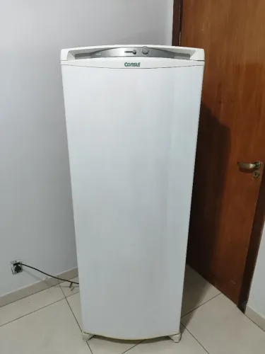 Freezer Consul vertical 246 litros 7 gavetas