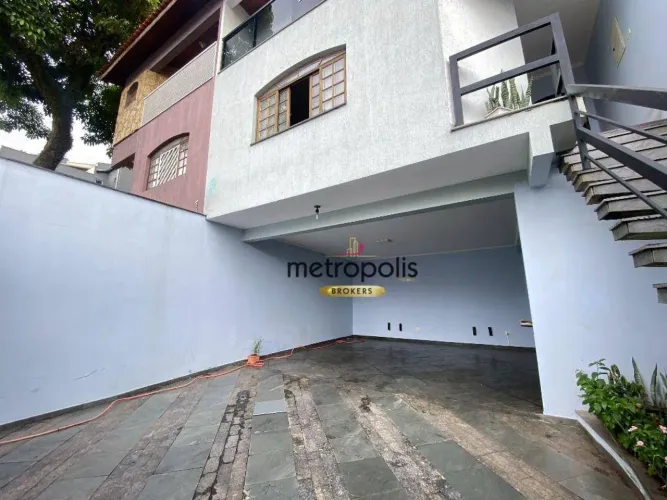 Sobrado com 3 dormitórios à venda, 224 m² por R$ 823.000,00 - Vila Camilópolis - Santo And
