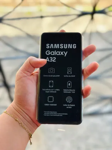 Smartphone Galaxy A32 Tela De 6.4'' 128gb Violeta Samsung - Excelente