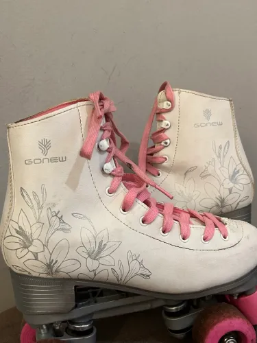 Patins Gonew feminino tamanho 38