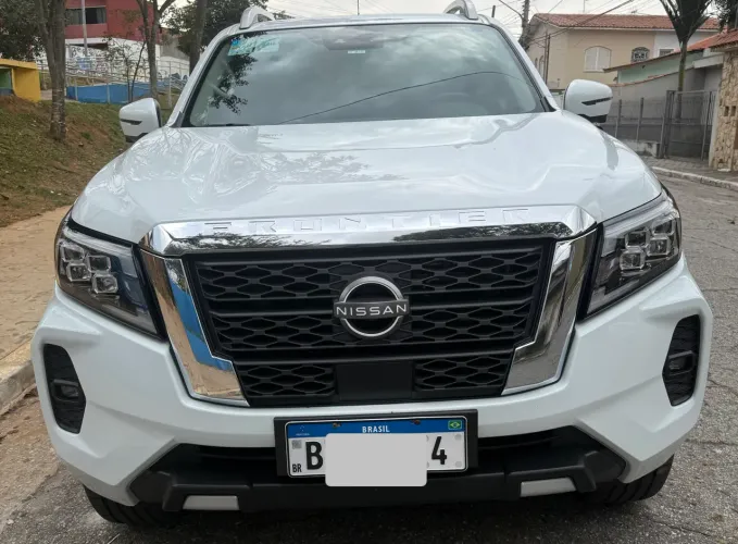 Nissan Frontier Plati. CD 2.3 Bi-TB Dies.aut. 2024