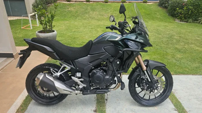 MOTO IMPECÁVEL !!! 