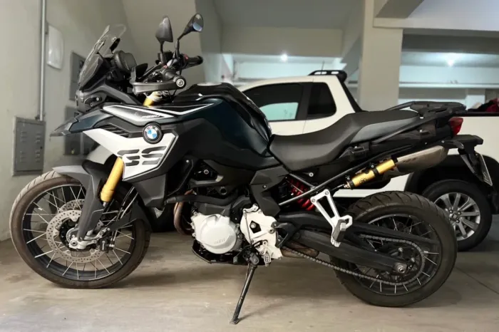 BMW GS 850F com baixa Kilometragem