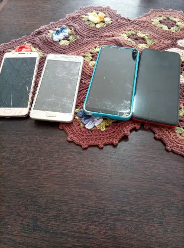 Celular para retirar peças 