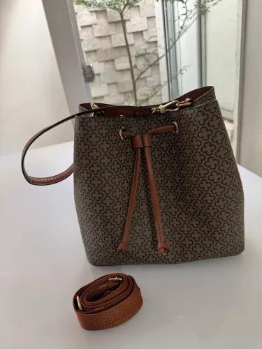 Bolsa Capodarte Monograma 