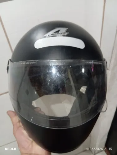 Vendo Capacete barato