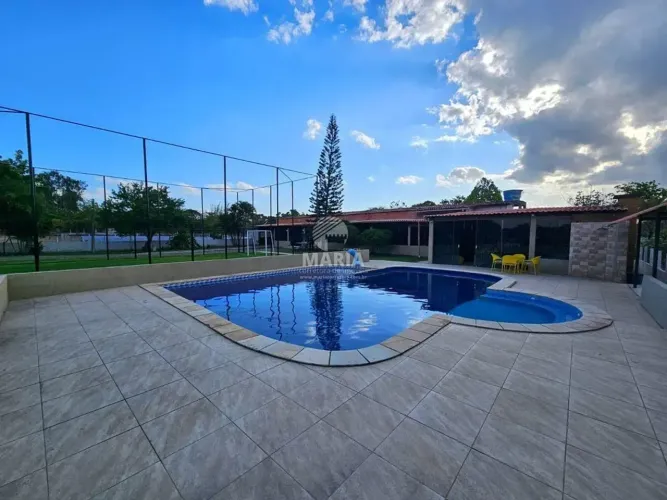 Chácara com 07 quartos e área de lazer privativa à venda em Gravatá/PE!