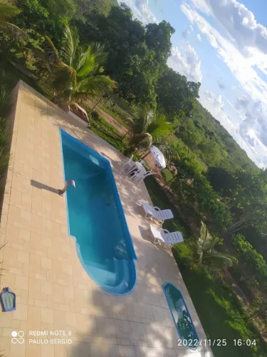 Sítio com piscina/ Poço/ Energia solar.