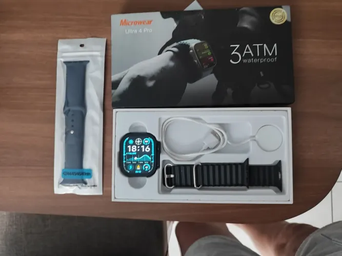 Smartwatch Microwear Ultra 4 Pro (modelo estilo Ultra) - Semi Novo