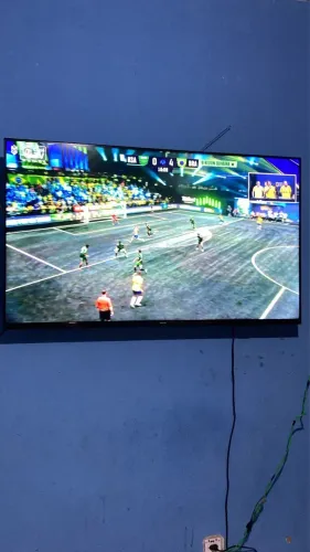 Vendo televisão 50 polegadas