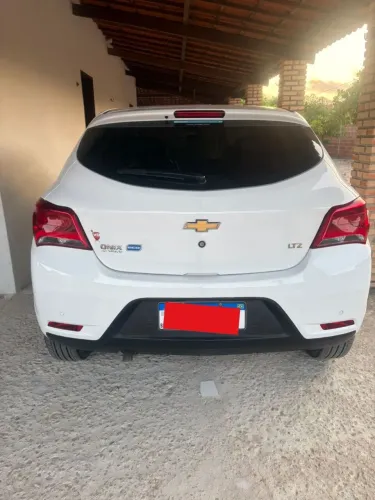 Chevrolet Onix Hatch LTZ 1.4 8V Flex Aut. 4P 2018