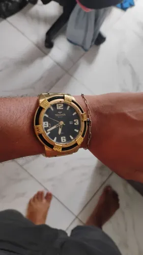 technos legacy dourado para vender logo 