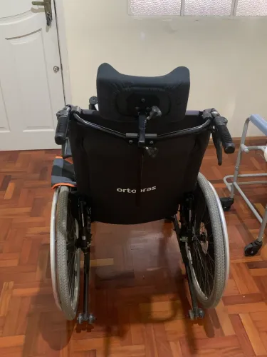 CADEIRA DE RODAS ALUMÍNIO RECLINÁVEL PRETO ATÉ 150 KG ORTOBRÁS