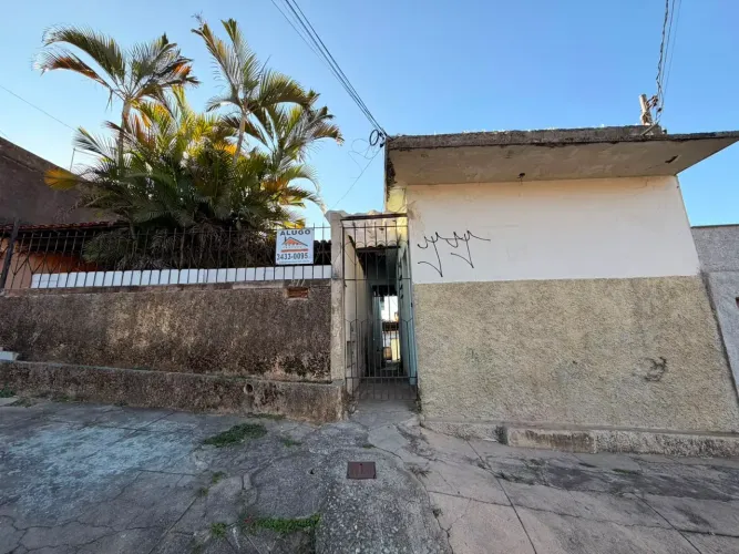 Barracão com 30 m², 1 quarto em Tupi A - Belo Horizonte - MG