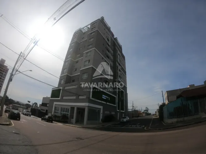 Amplo Apartamento com 3 Quartos e 2 Vagas de Garagem!