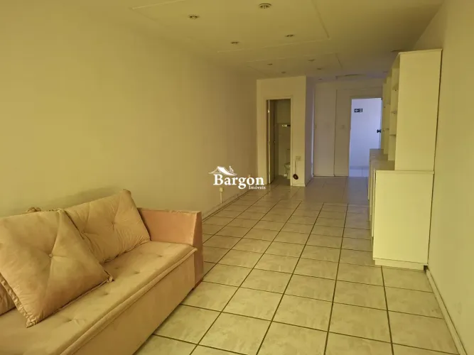 Sala comercial com 40m² à venda no Edifício Golden Center no Centro de Juiz de Fora