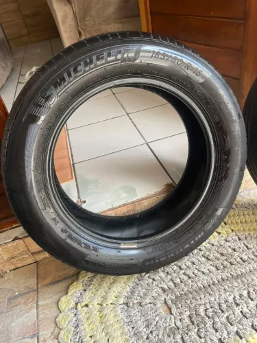 Pneus Michelin 185/60 R15