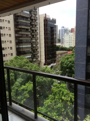 Apartamento para aluguel tem 65 metros quadrados com 2 quartos