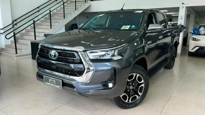 Toyota Hilux CD SRX 4X4 2.8 TDI 16V Diesel Aut. 2025