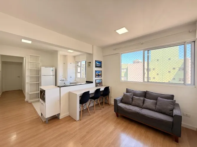 Apartamento à venda em Maringá, Zona 01, com 2 quartos, com 51.4 m², Rui Cesare